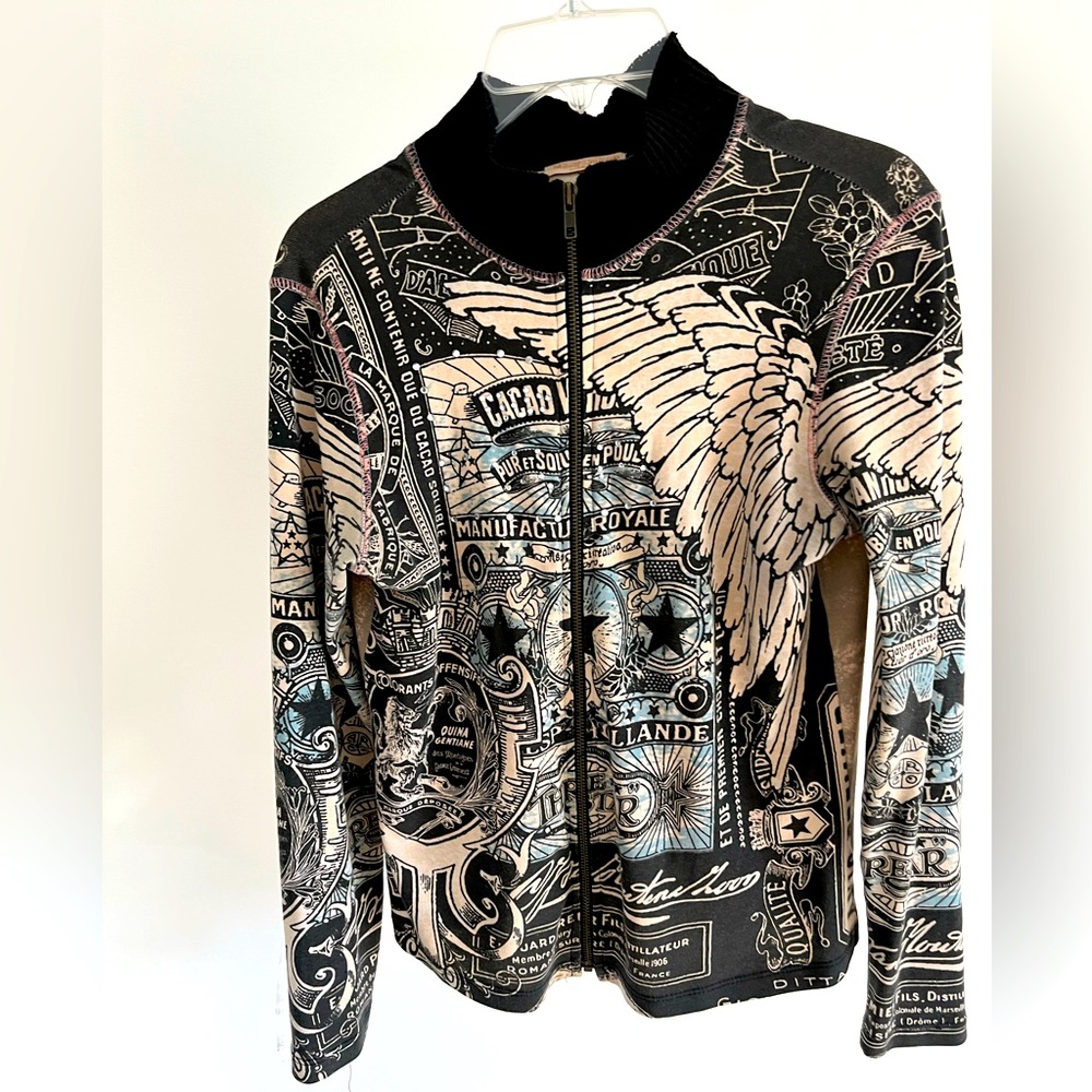 Sweater/jacket with zipper and embellished